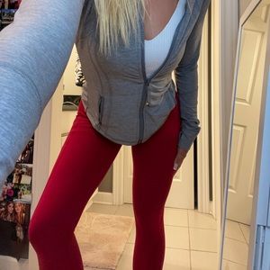 Lululemon Red Highwaisted Leggings w/ Pockets
